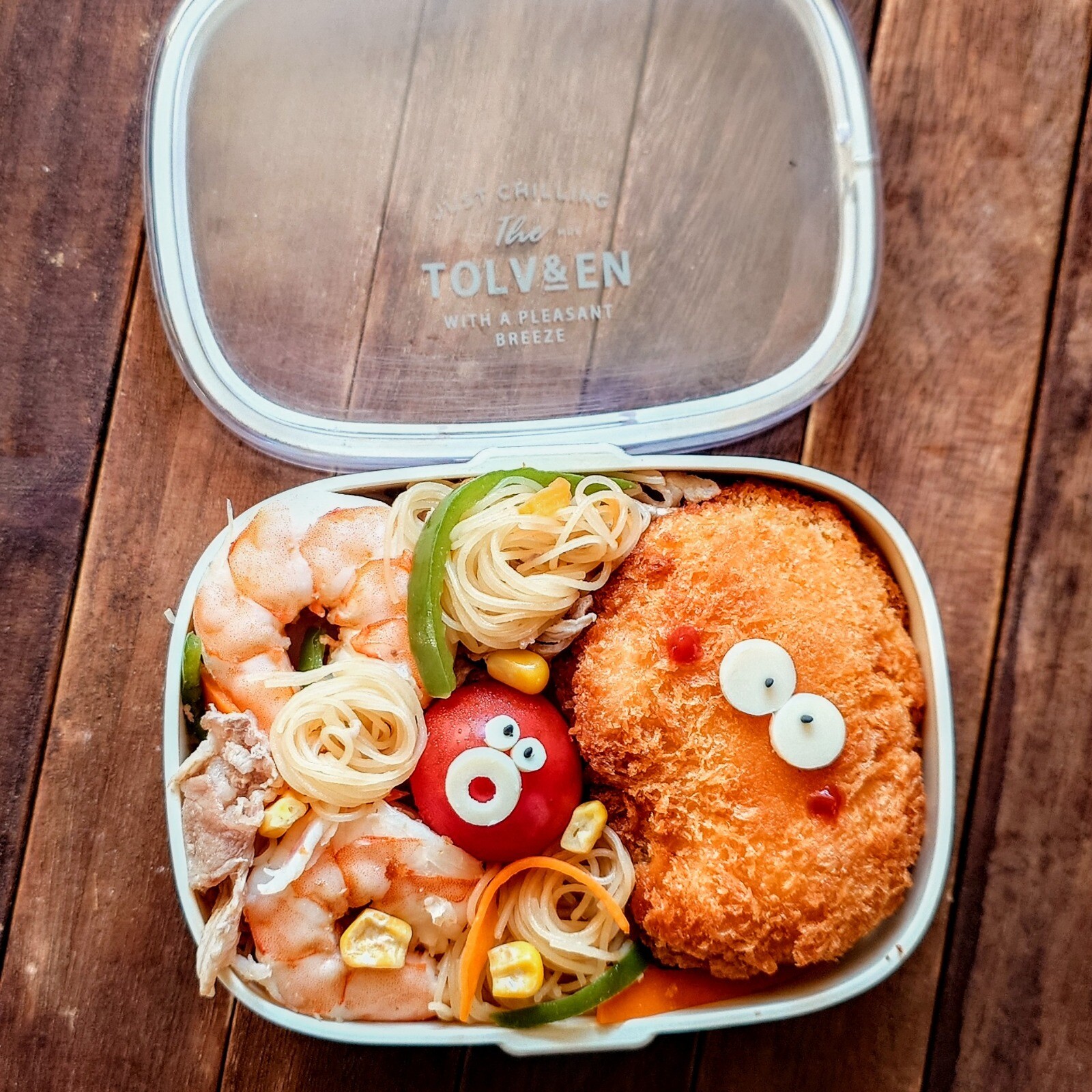 漢の…次女用🍱サーモンフライ付き焼きビーフン弁当