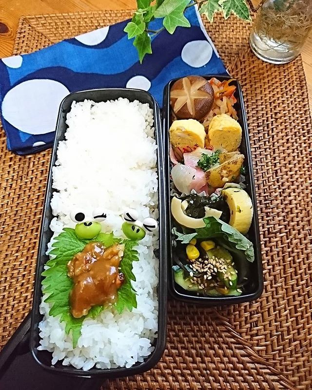 梅雨のカエル弁当