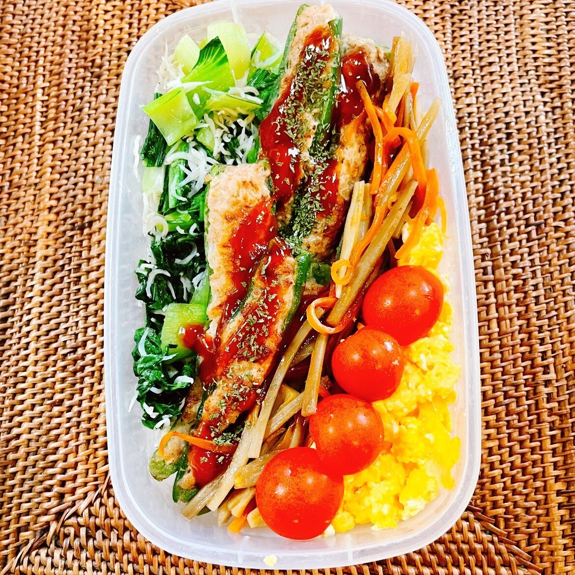 万願寺肉詰めと和風おかず