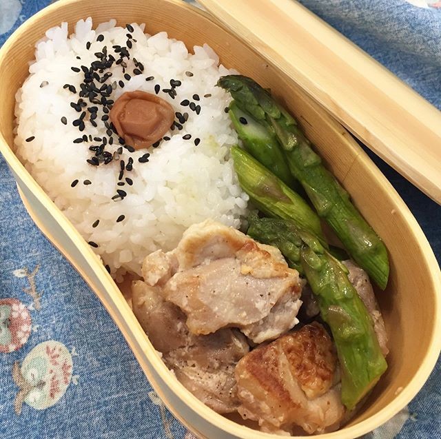 チキンソテー