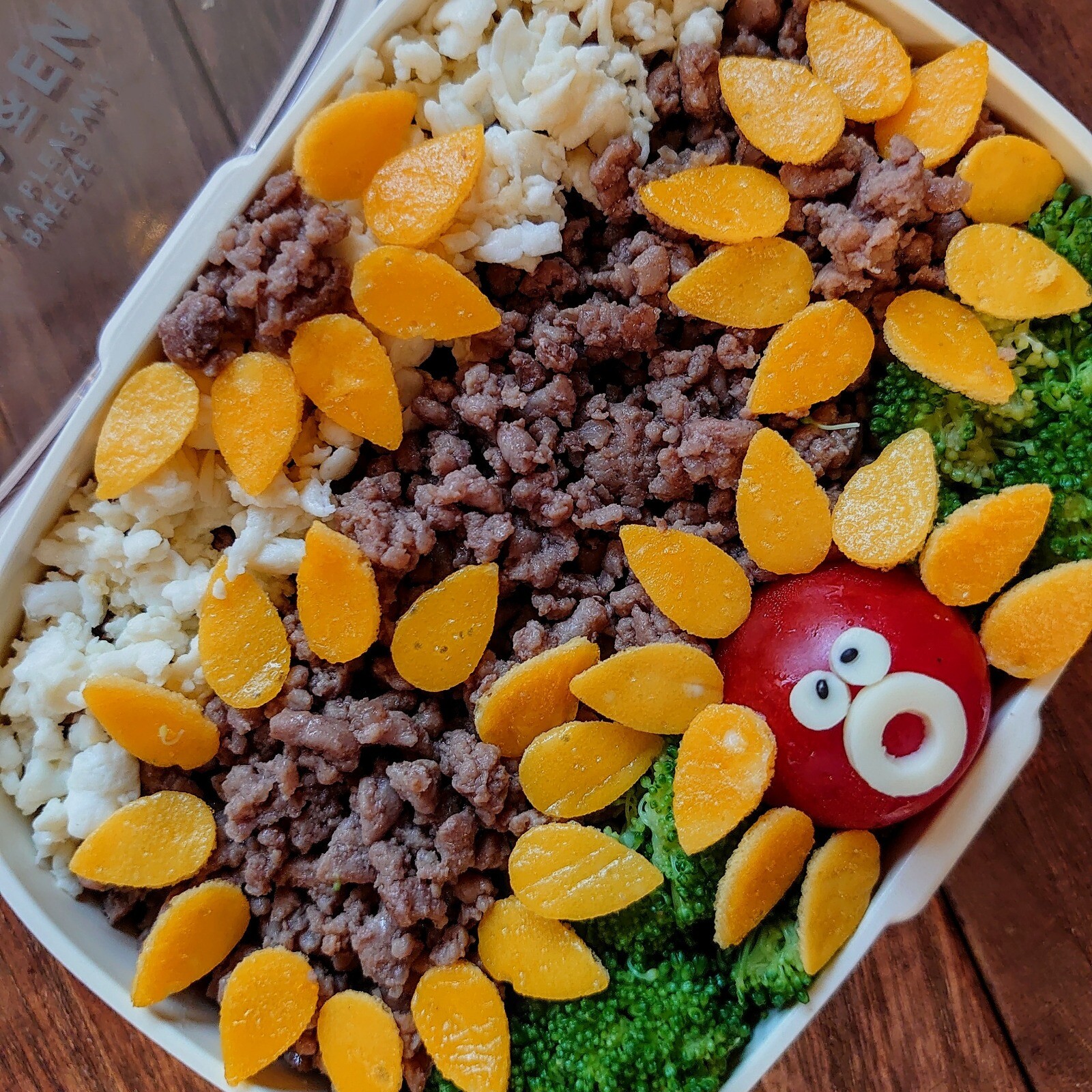 漢の…長女用🍱ひまわり風そぼろ丼弁当