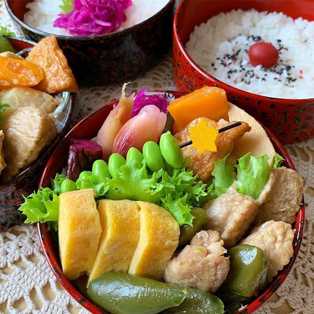 手羽中とピーマンの煮物弁当