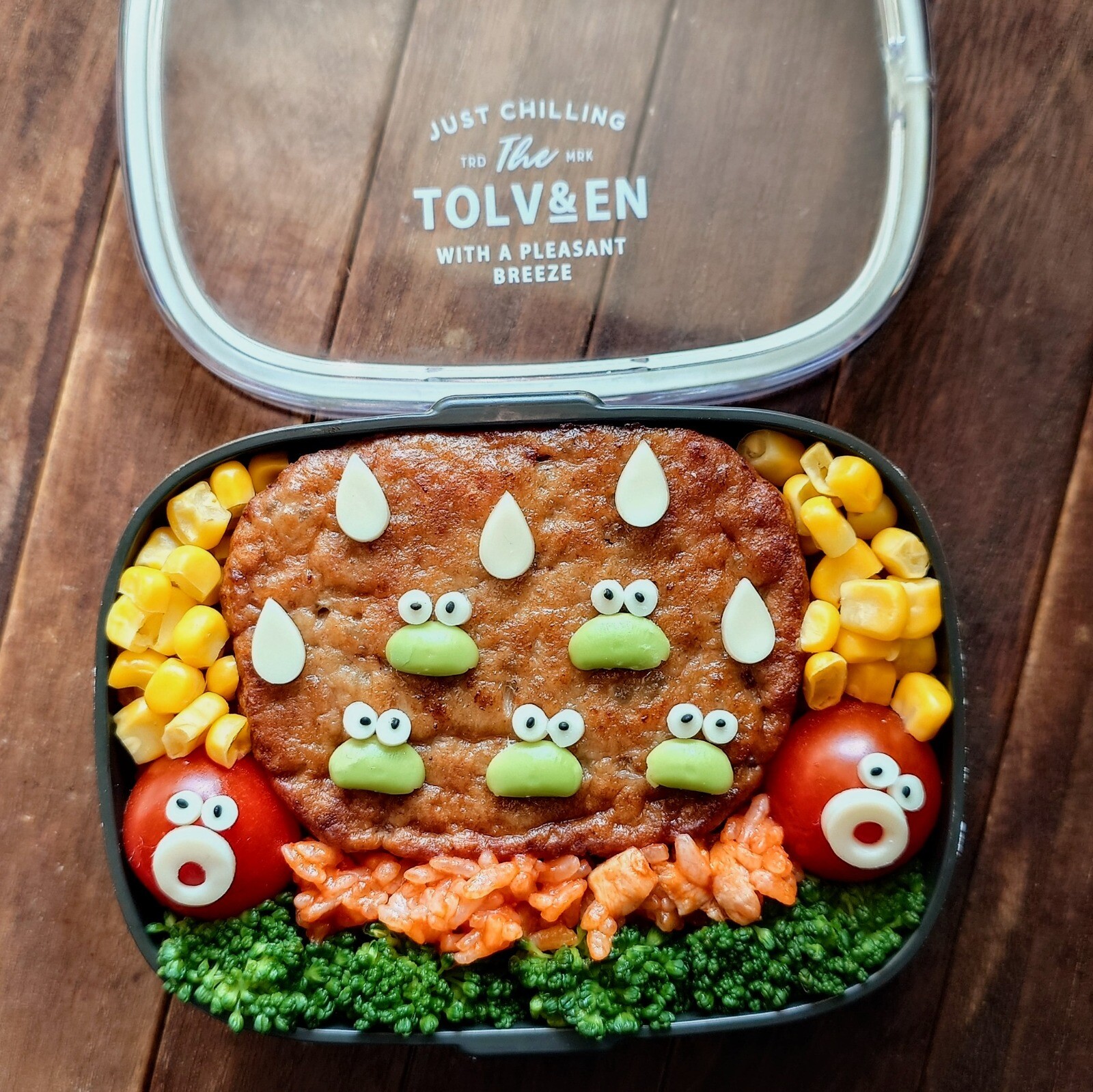 漢の…次女用🍱マルシンハンバーグ乗せチキンライス弁当