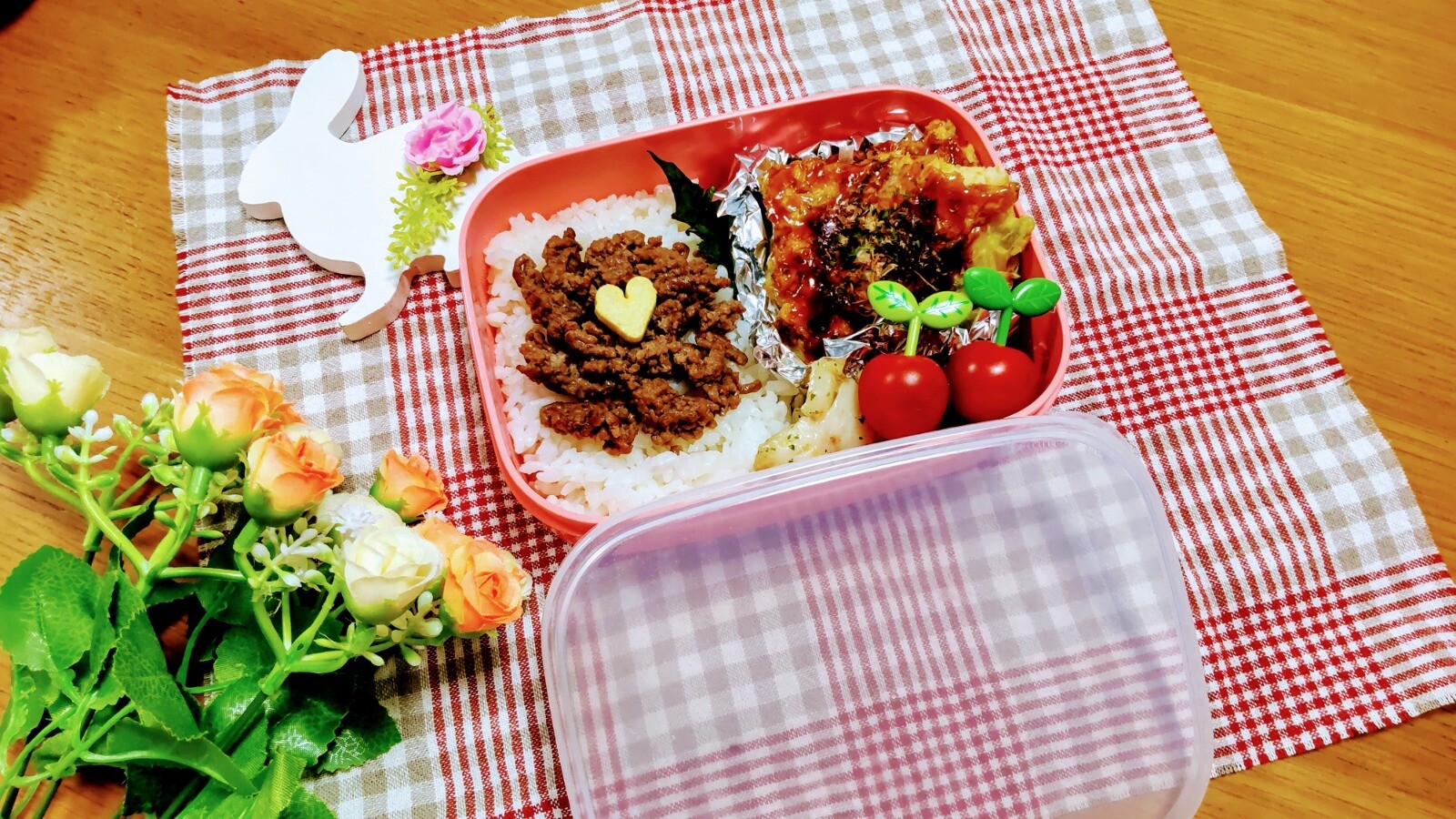 そぼろごはん&お好み焼きの置き弁😊